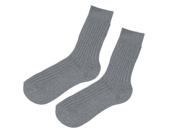 Men's boot socks in graphite gray, ribbed crew style, 1 pair