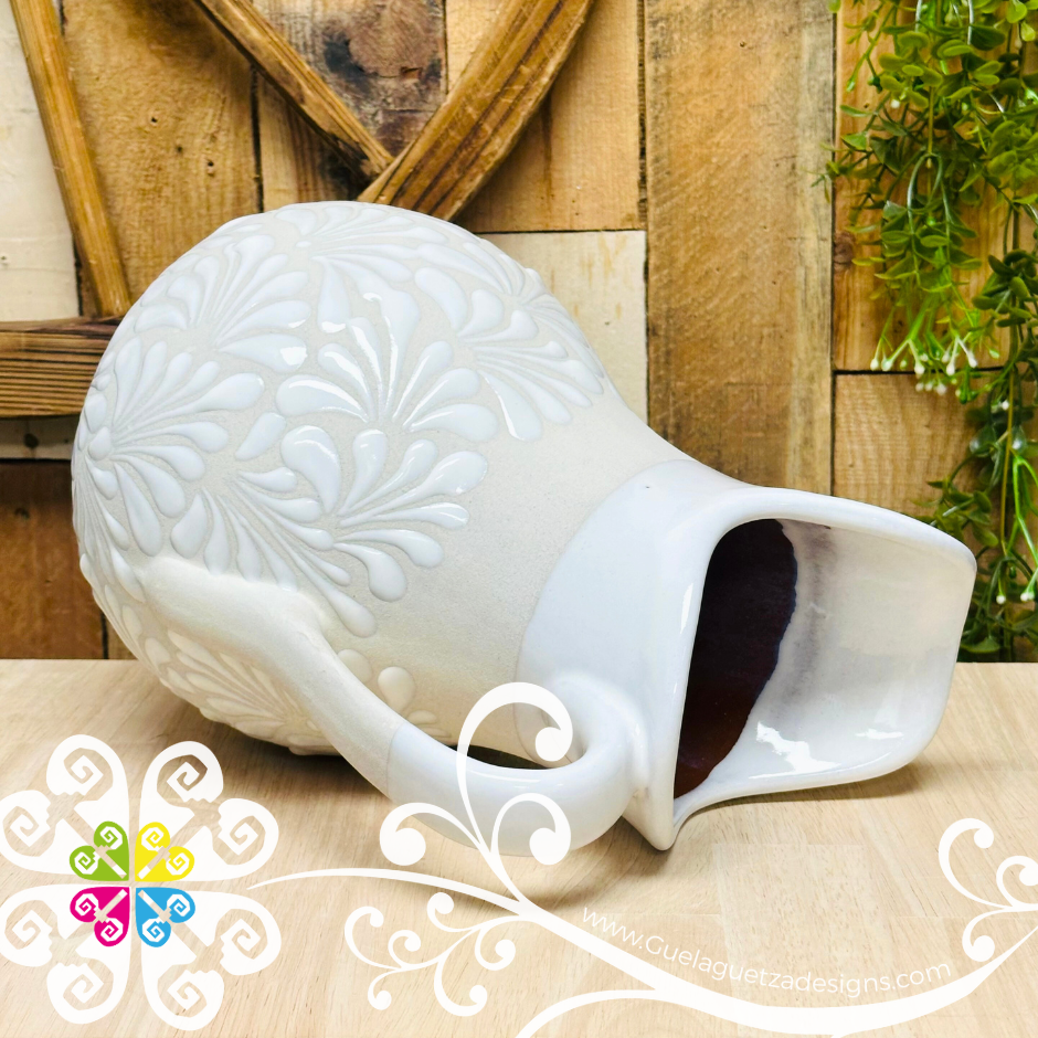 White Espiga Large Pato Clay Pitcher - Jarro de Barro