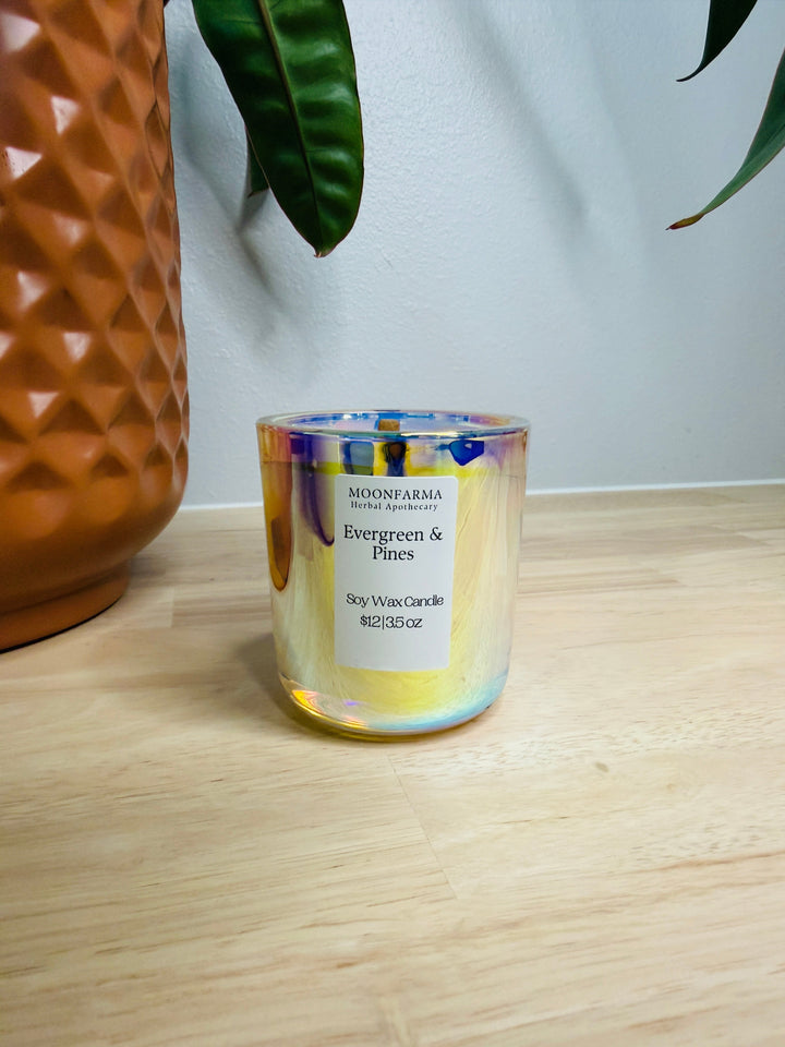 Evergreen &amp; Pines soy wax candle, 3.5 oz, clear glass with blue lid