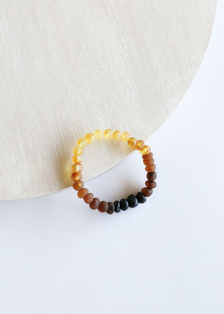 Amber ombré bead bracelet with yellow-to-dark brown round beads
