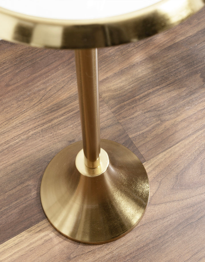Sanzo Metal Drink Table