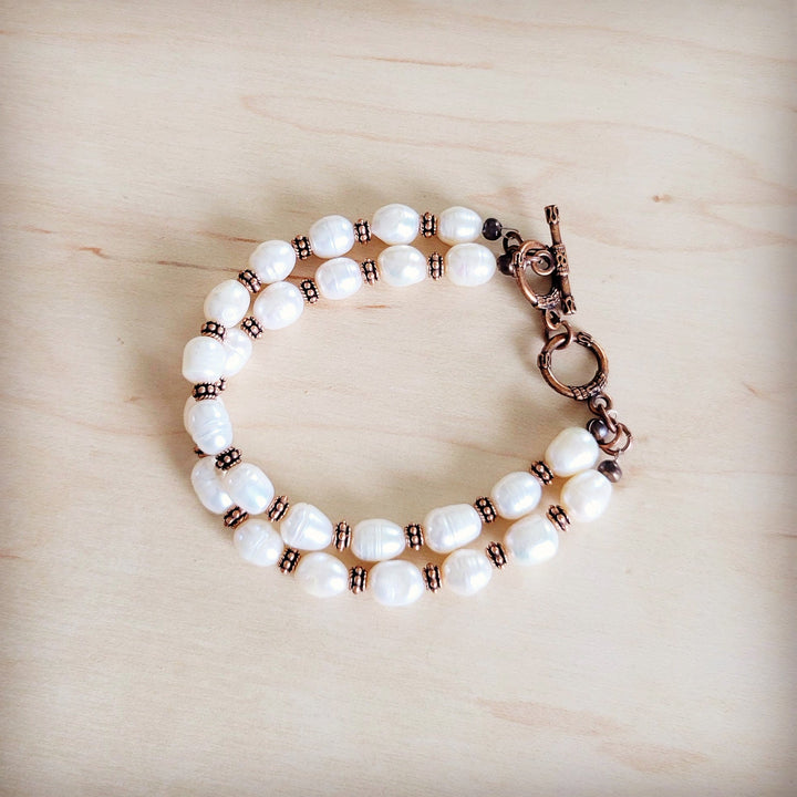 Freshwater pearl and copper beaded double-strand bracelet with lobster clasp and link chain