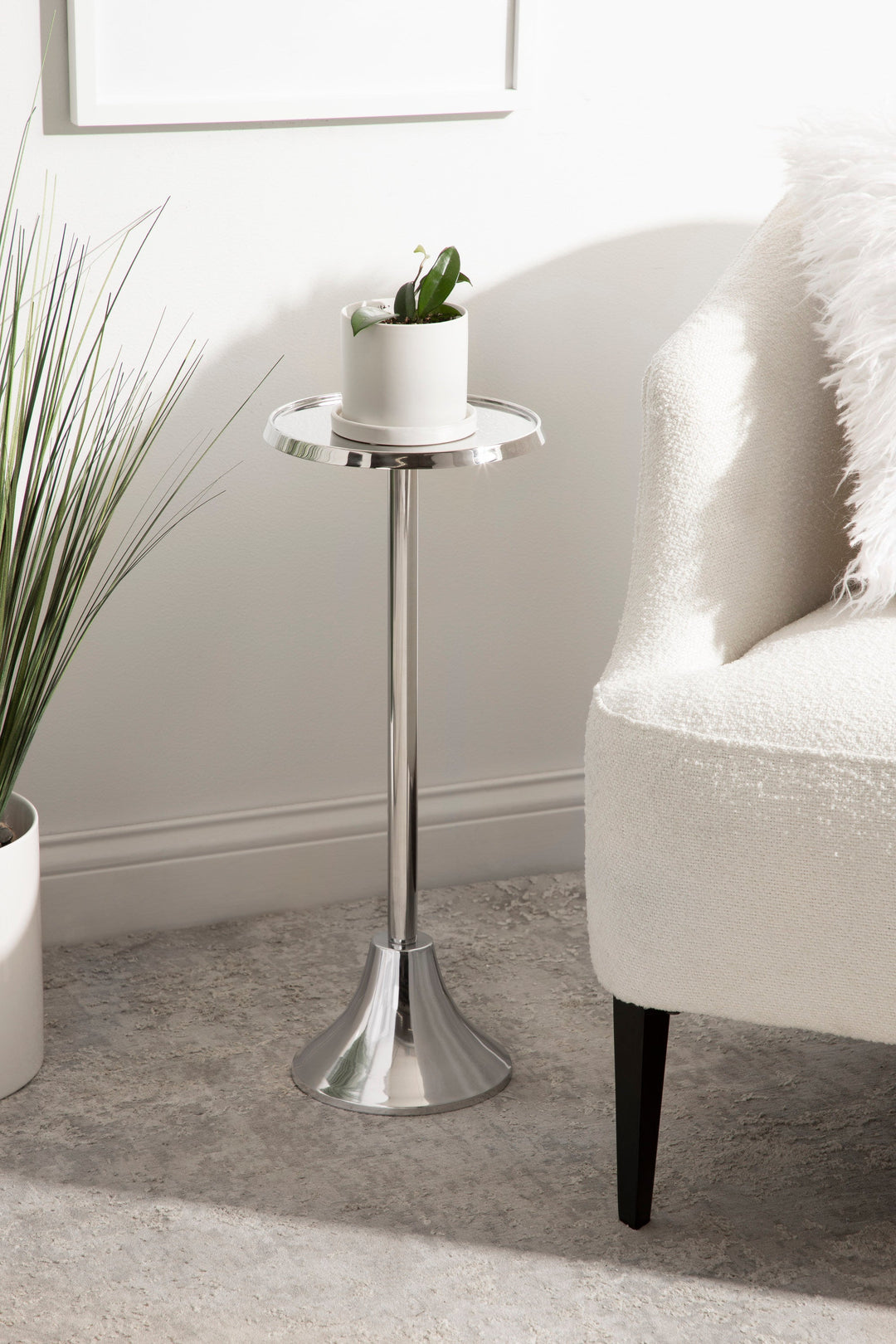 Sanzo Metal Drink Table