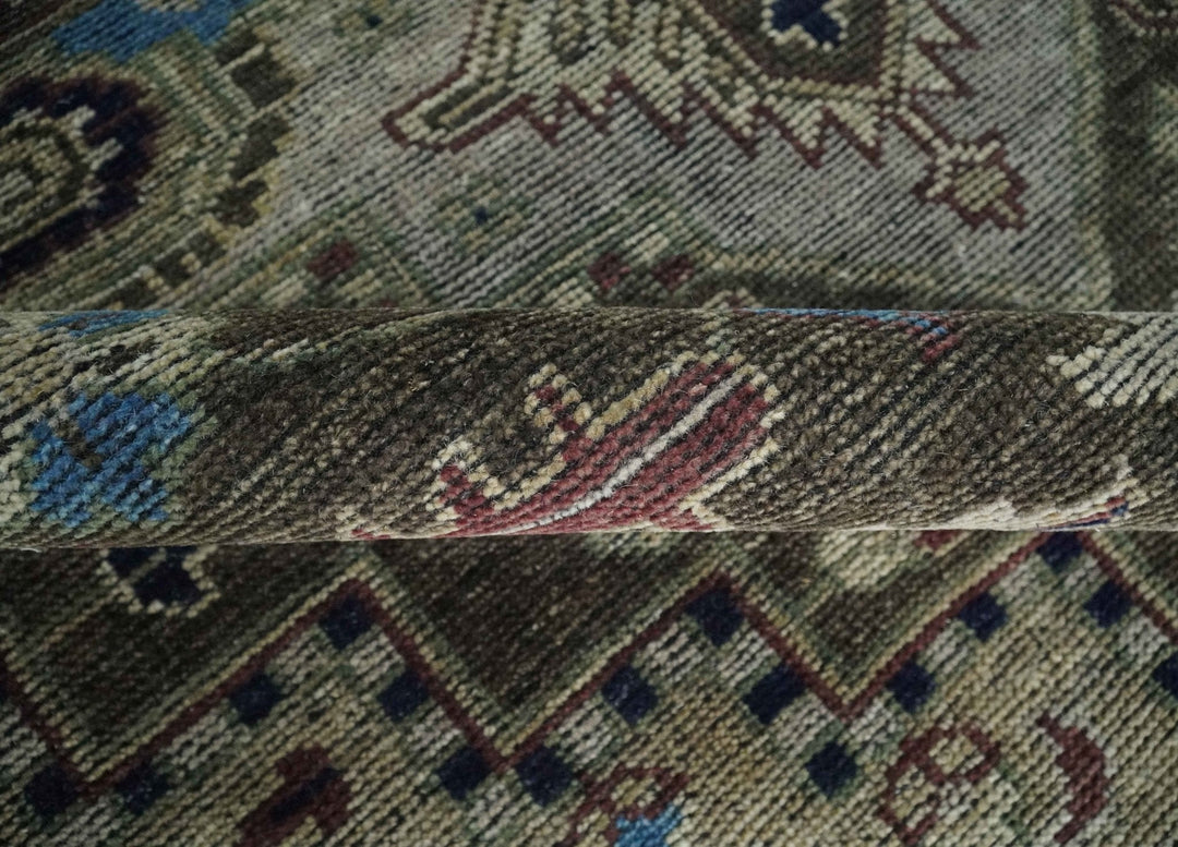 8x10 Antique look Brown, Beige and Blue Traditional Medallion wool Area Rug