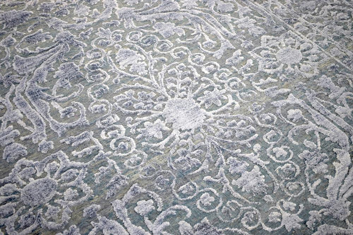 Modern Silver And Gray Hand Knotted Bamboo Silk 8x10 Area Rug