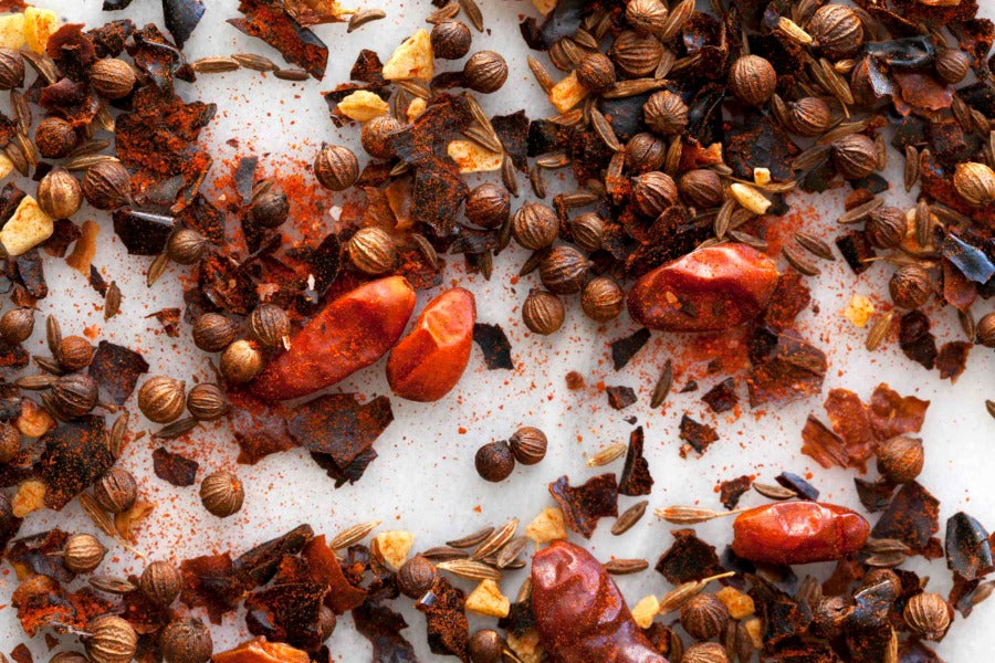 Crumbled harissa-style spice blend with red chili and whole spices