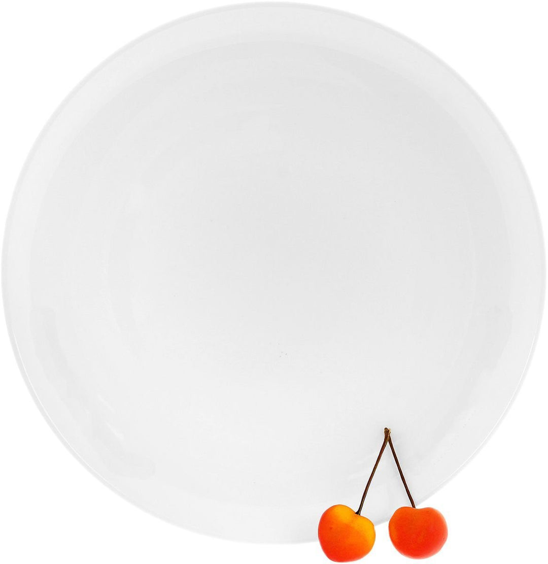 White 10 in dinner plate with rolled rim, plain close-up
