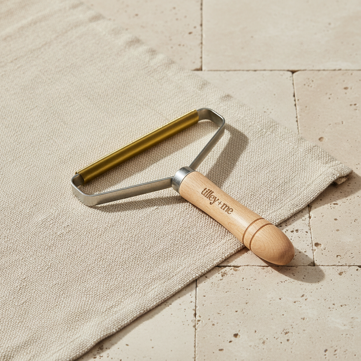 The Tilley + Me Pet Hair & Lint Remove