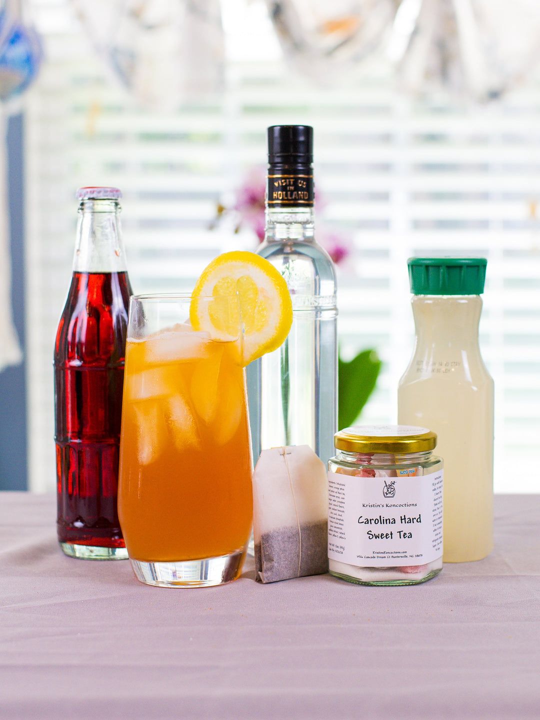 Christmas Cocktail Gift – Handcrafted Festive Holiday Cocktail Kit