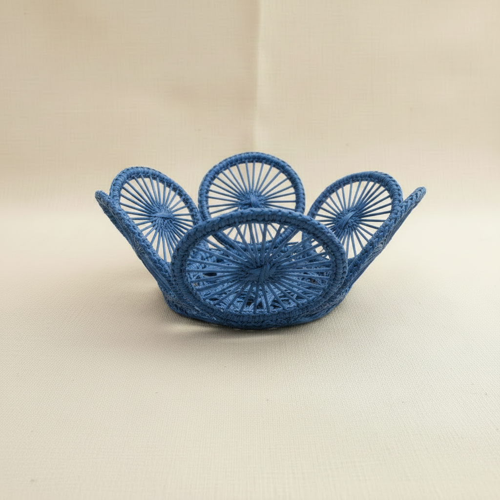 Circles Personal Handwoven Mini Bread Iraca Basket