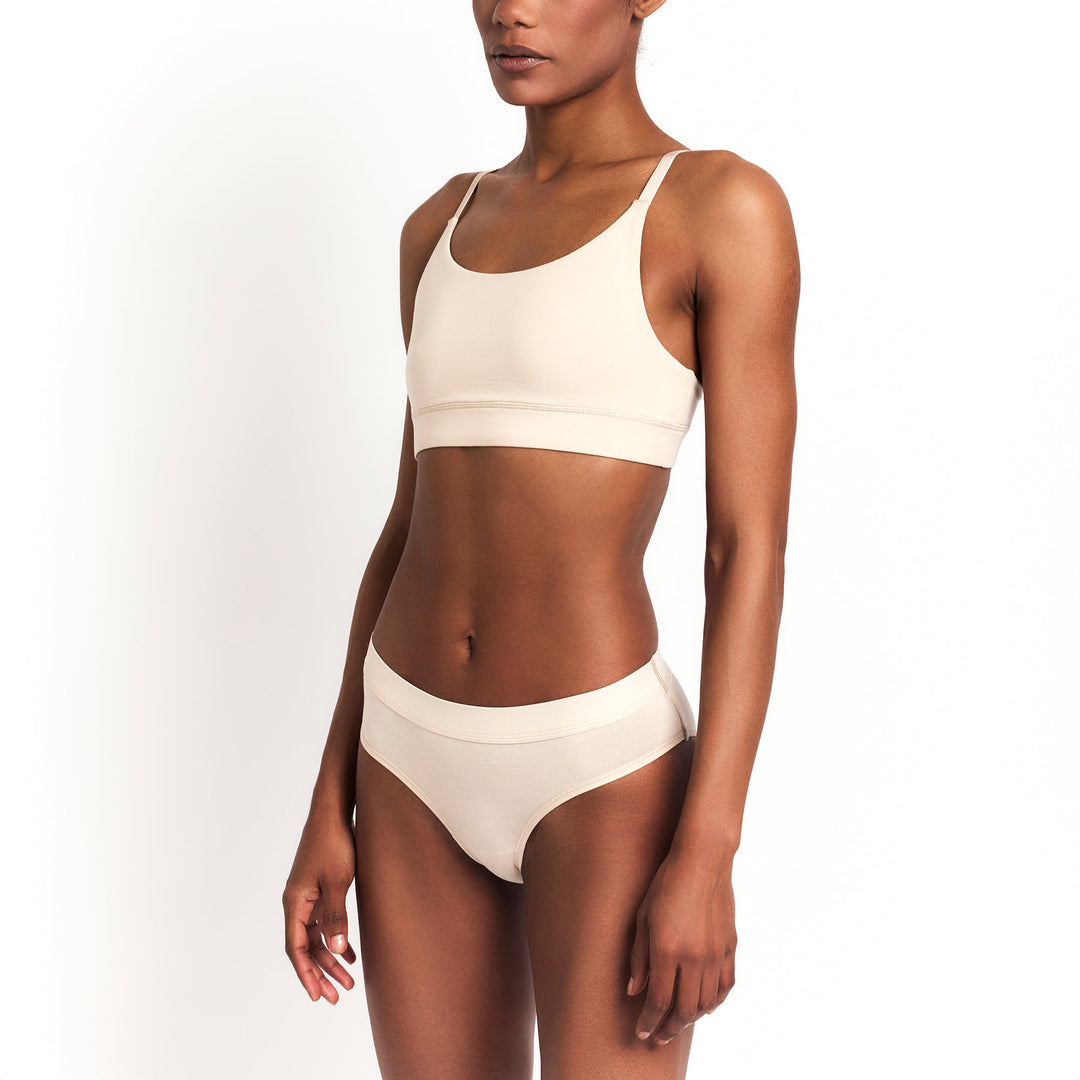 Mid-rise briefs in latte with low-cut front and smooth waistband