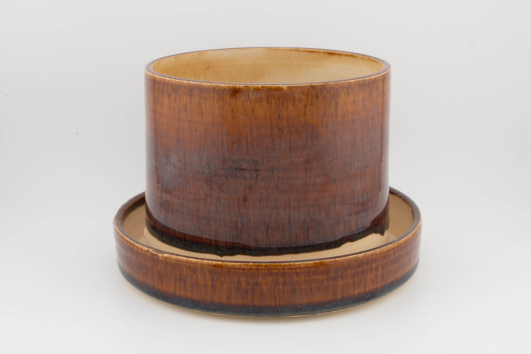 Tabletop planter set with drainage, warm brown glazed pot with matching base tray.