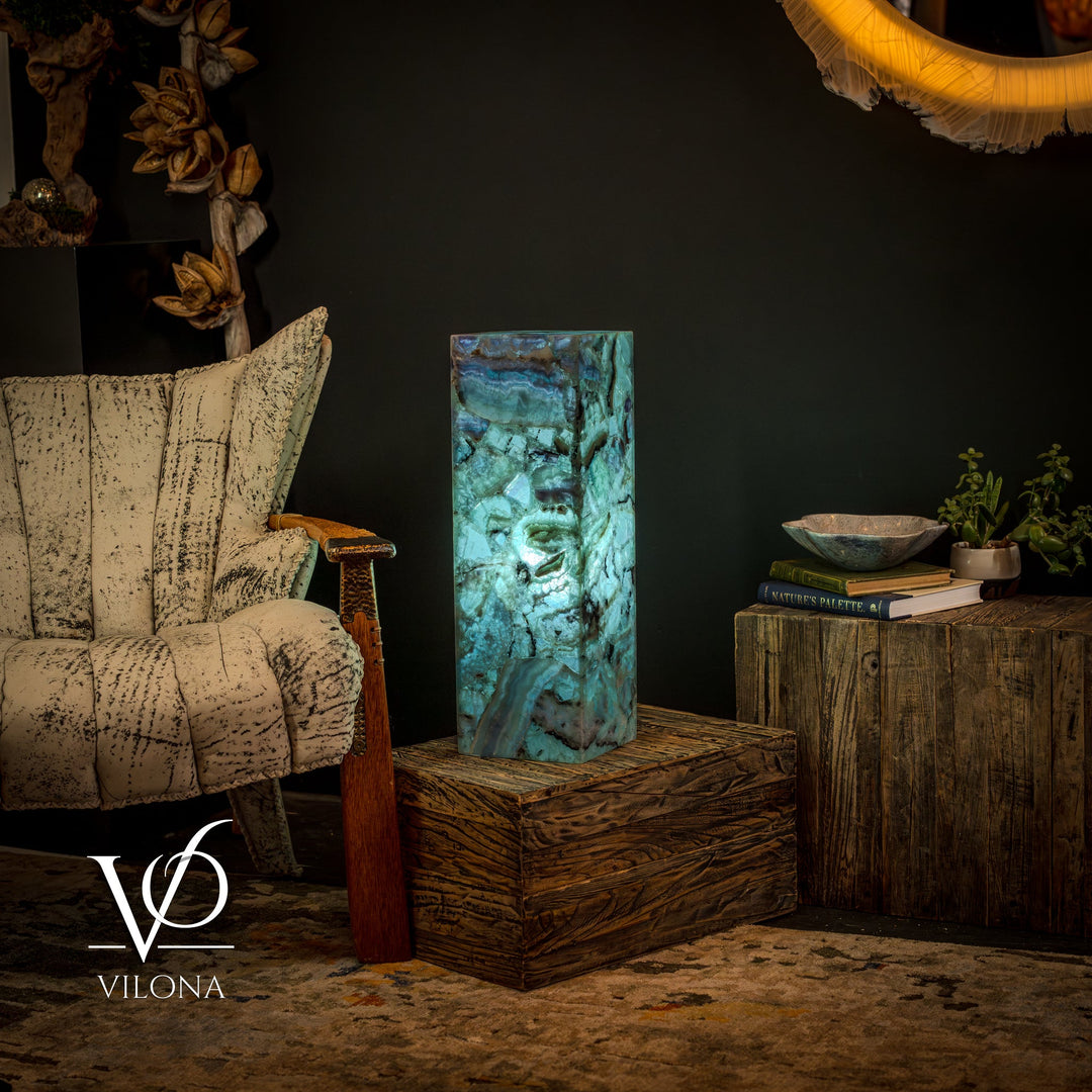 Teal-blue fluorite crystal table lamp with square closed top, medium size