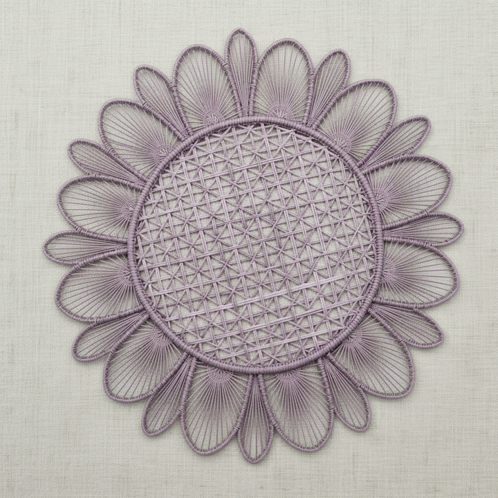 Daisy Handwoven Iraca Placemat