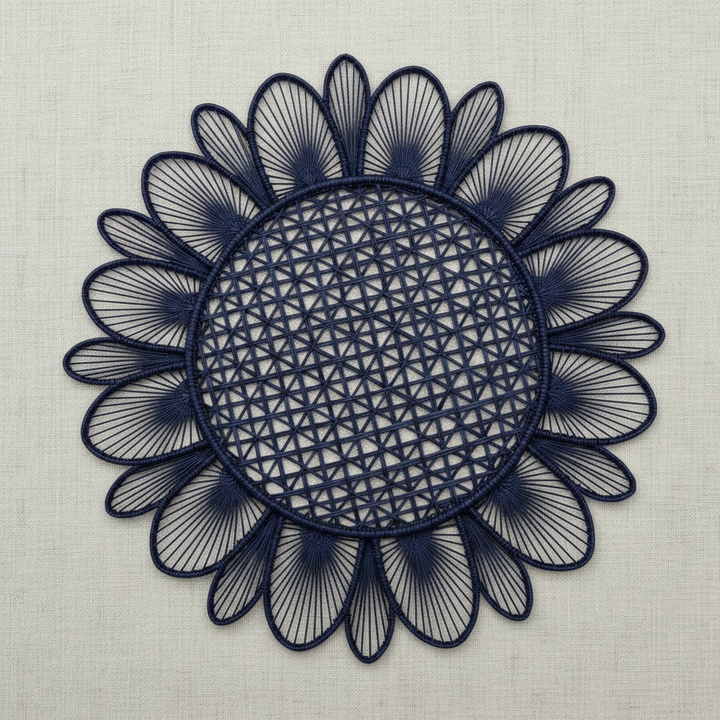 Daisy Handwoven Iraca Placemat