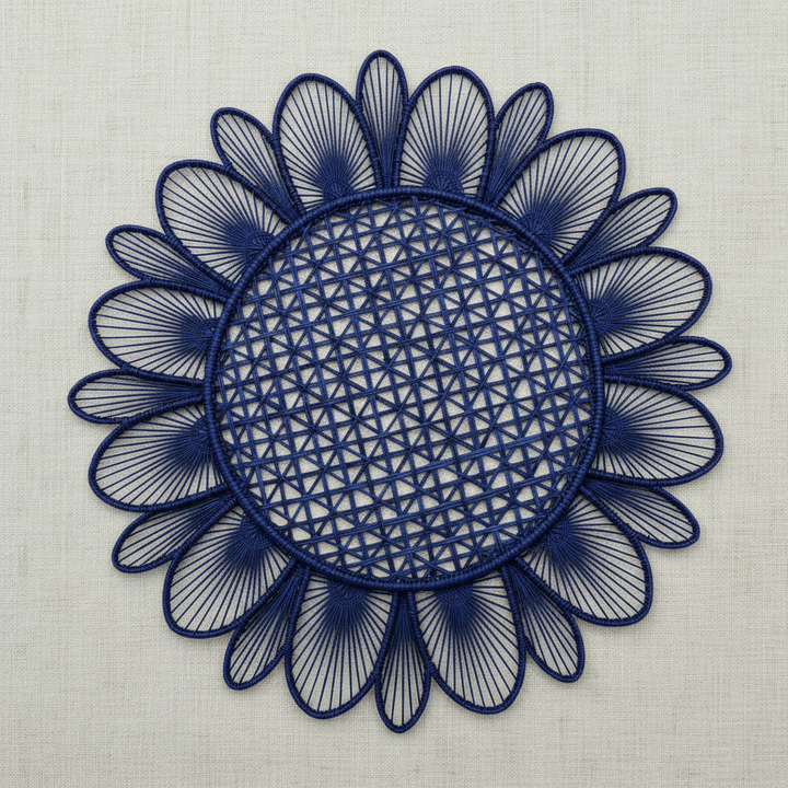 Daisy Handwoven Iraca Placemat