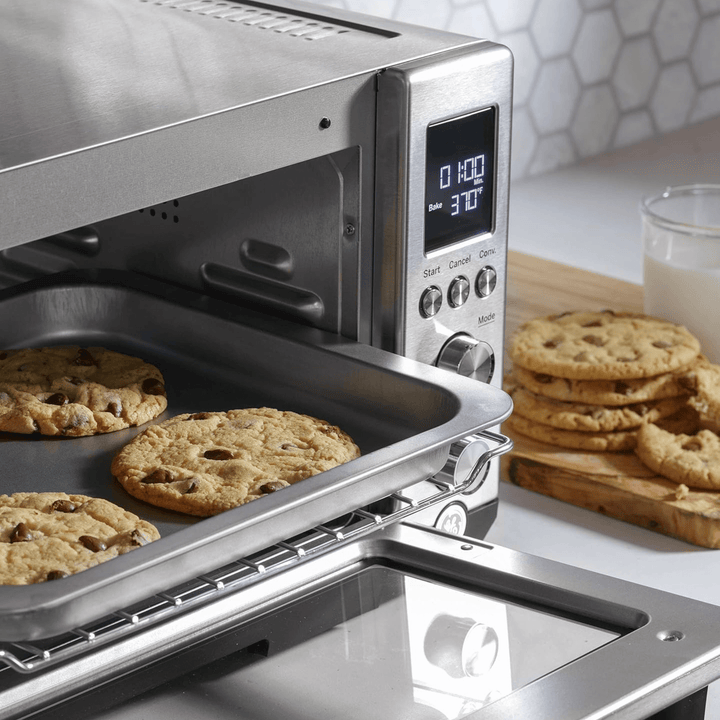 GE Digital 6‑Slice Convection Toaster Oven—Stainless Steel