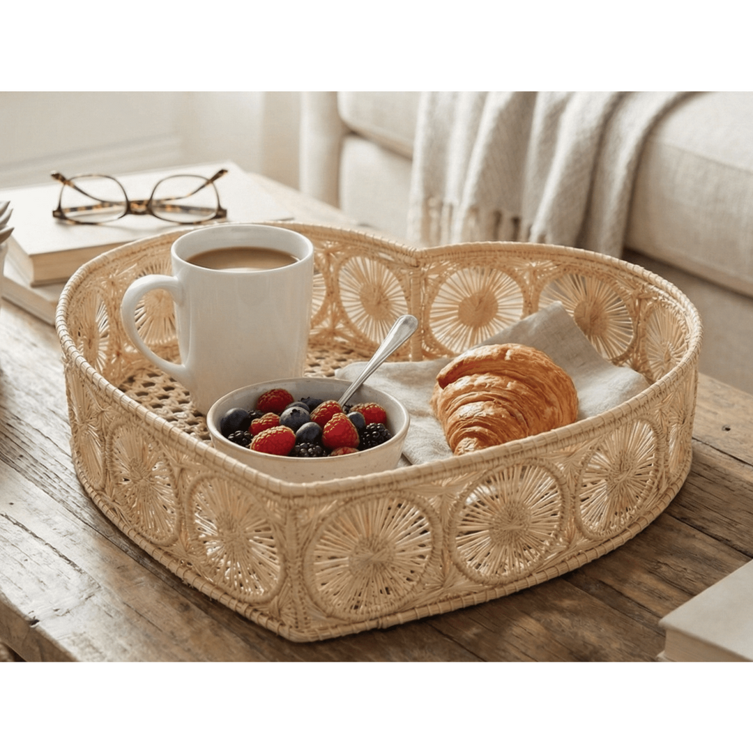 Heart-Shaped Handwoven Iraca Decorative Tray — Tray, [material], MacondoForever