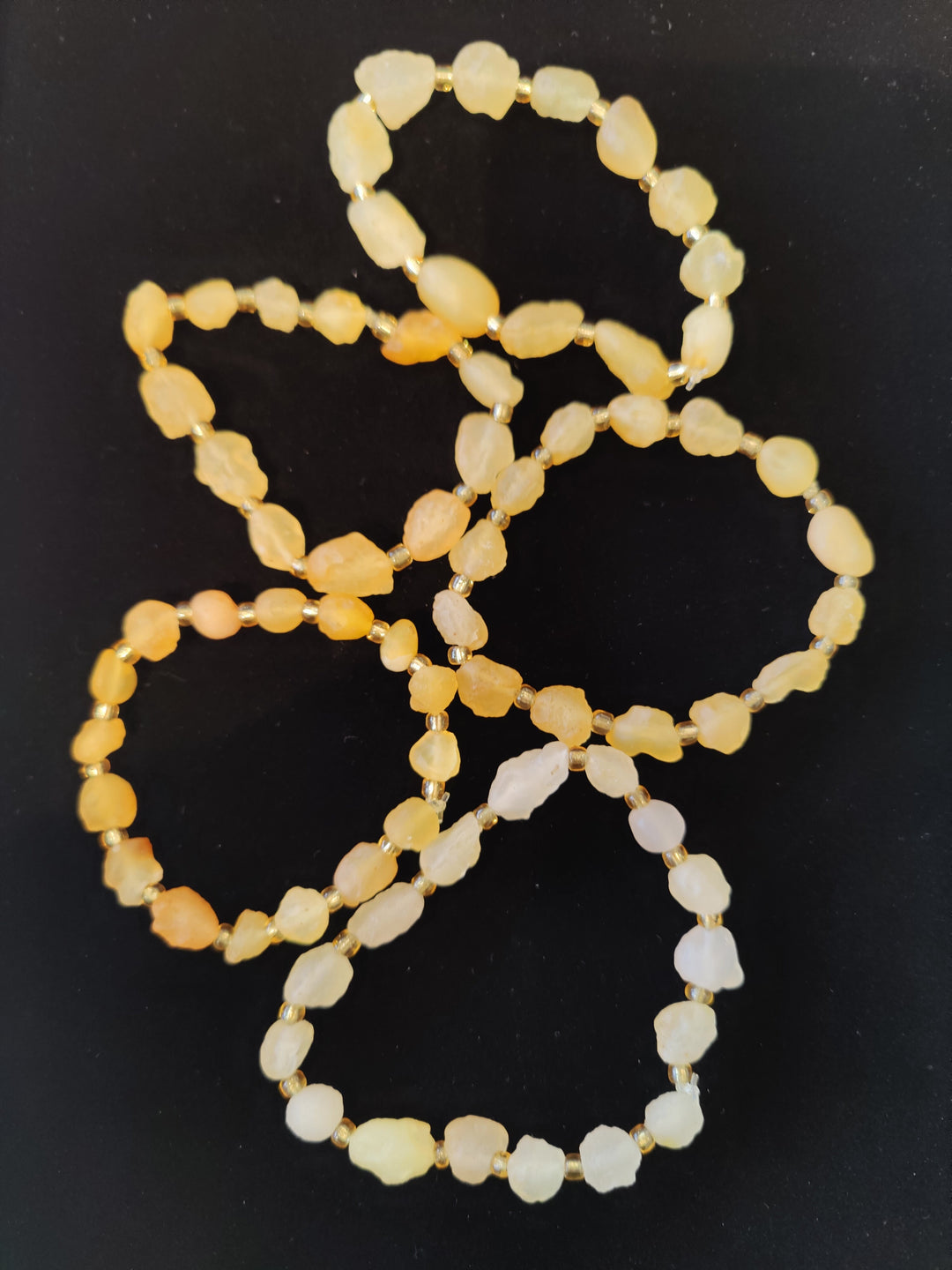 Yellow beaded agate bracelet with small smooth round beads
