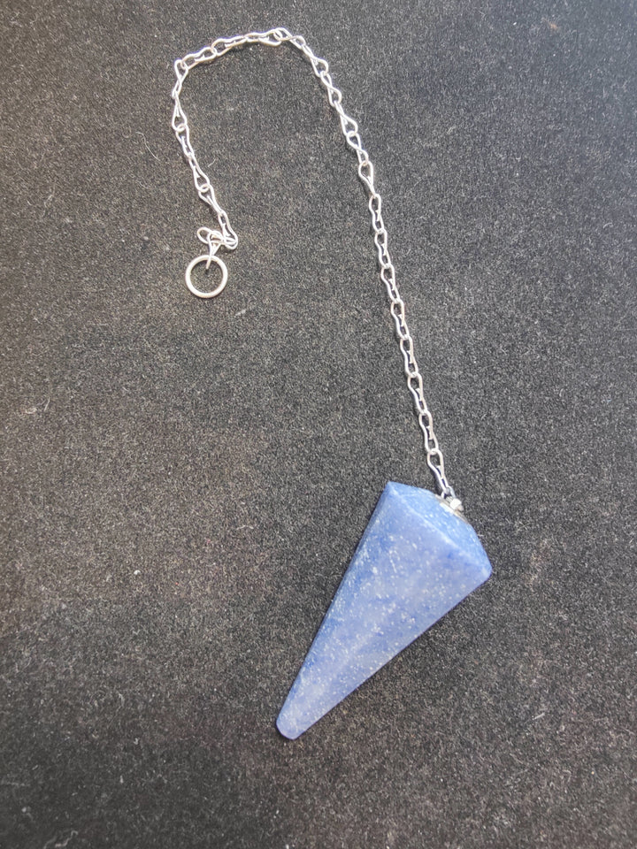 Blue stone pendulum on silver chain with round clasp ring