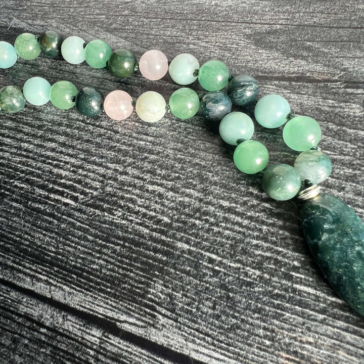 Heart Chakra Meditation Mala – 27 Beads of Rose Quartz & Moss Agate