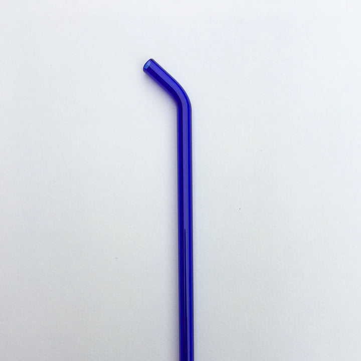 8-inch bent straw with royal blue tube and angled drinking end