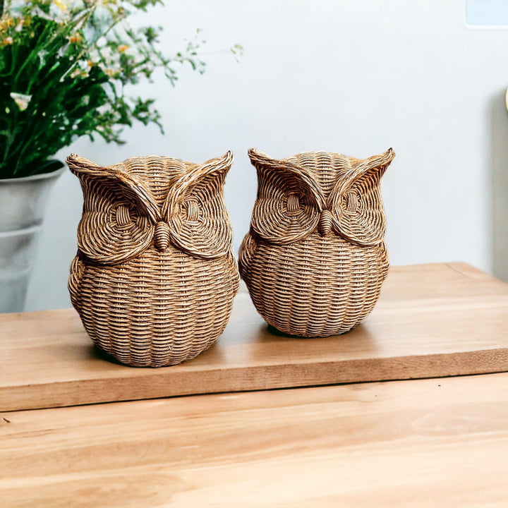 Pair of rustic owl figurine bookends with basket-weave swirl detail