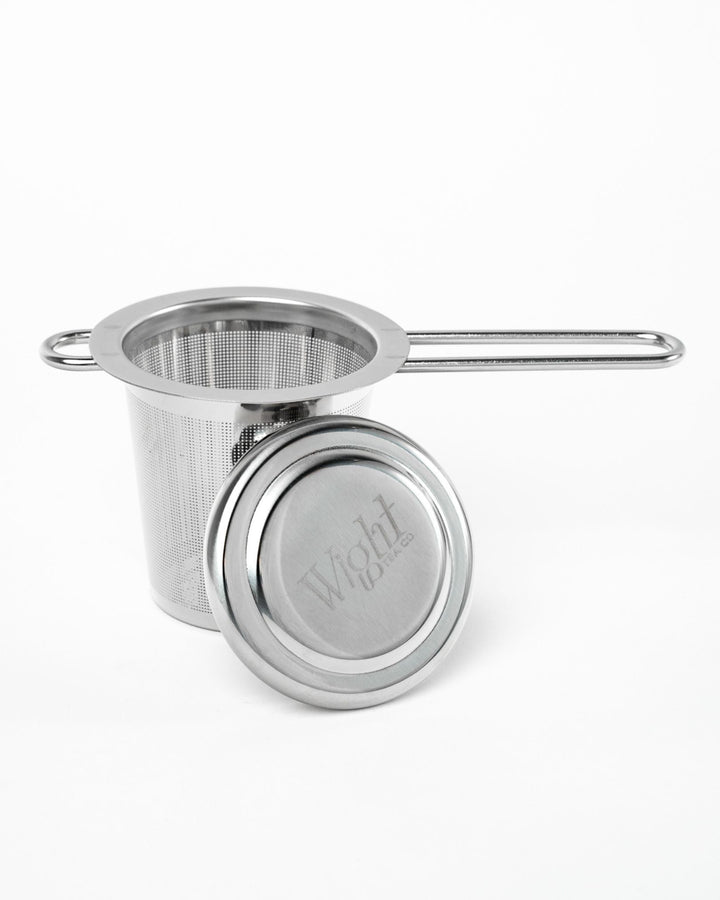 Stainless steel tea infuser basket with mesh and matching lid, long handle