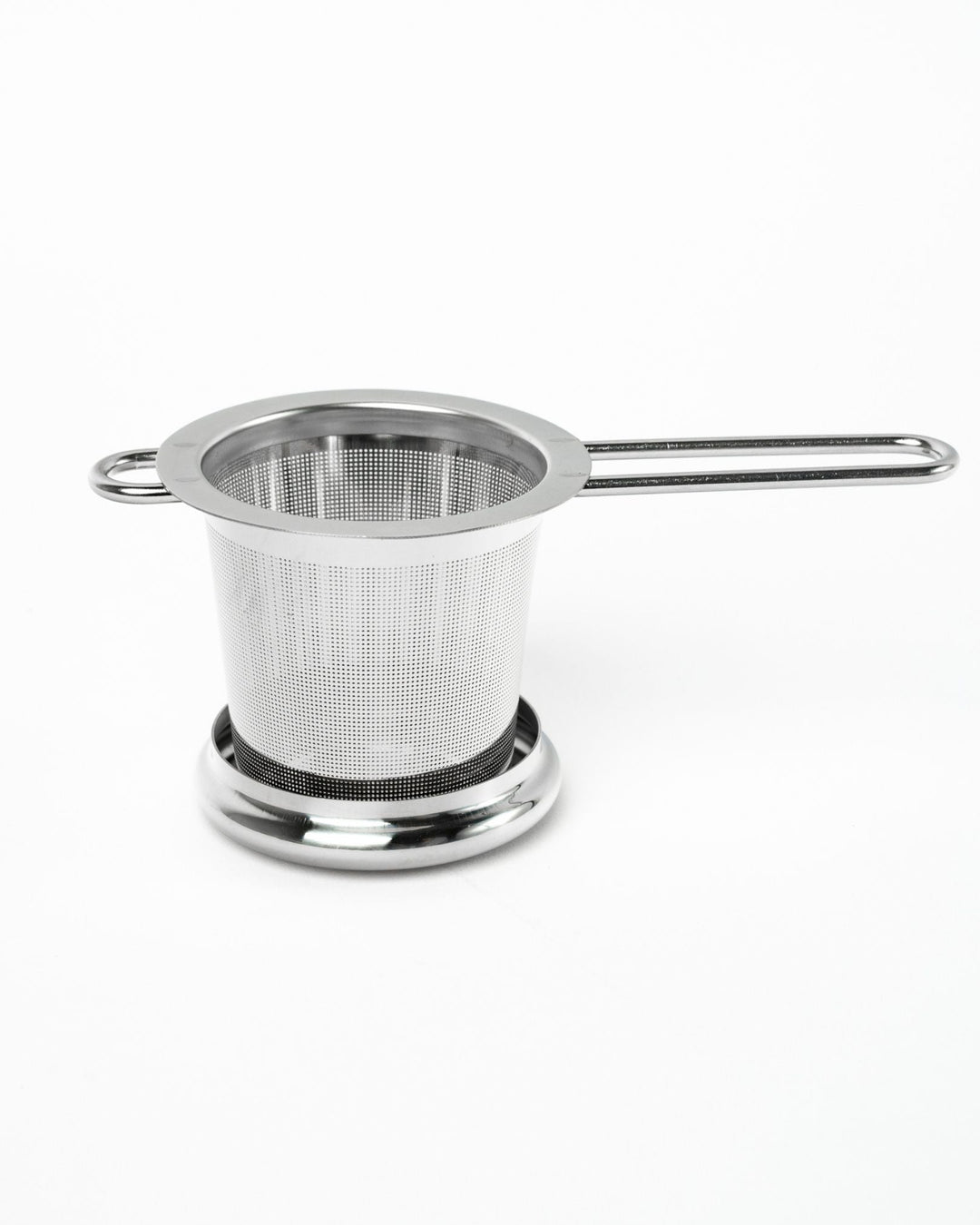 Stainless steel tea infuser basket with fine mesh and long handle, no lid