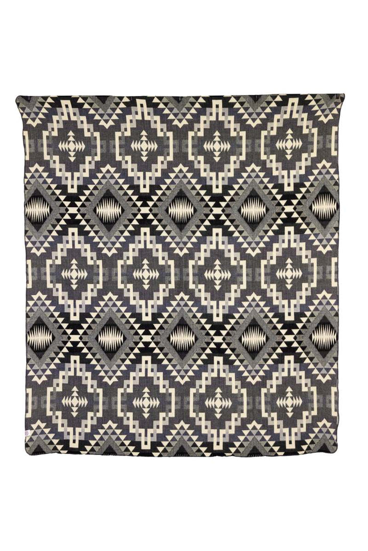 Handwoven Reversible Interlocking Lines Gray Black & Cream Alpaca Throw Blanket - Yachana Collection