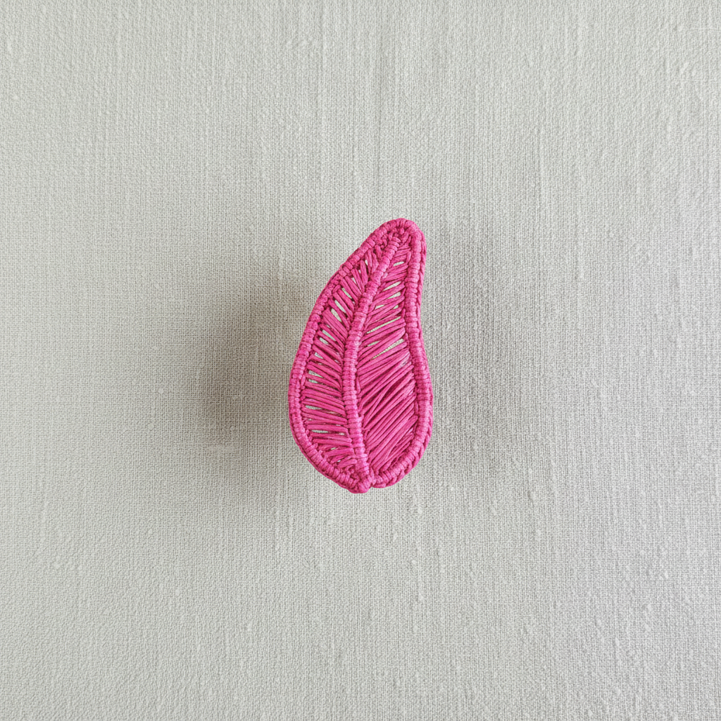Leaf Handwoven Iraca Napkin Ring