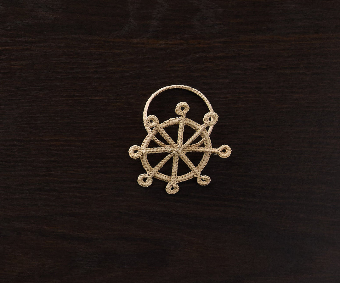 Coastal Ship Wheel Napkin Ring–Handwoven Iraca Palm