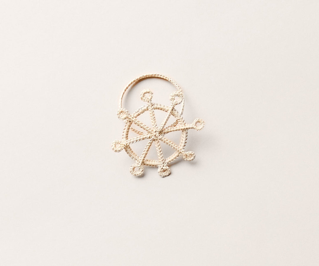 Coastal Ship Wheel Napkin Ring–Handwoven Iraca Palm