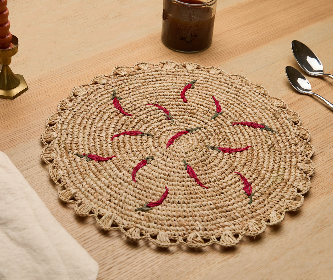 Scattered Chili Pepper Handwoven Raffia Round Placemat