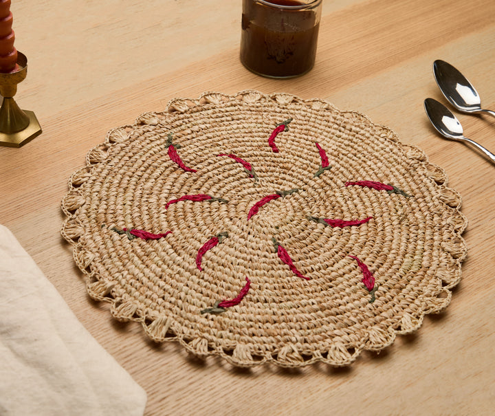 Scattered Chili Pepper Handwoven Raffia Round Placemat