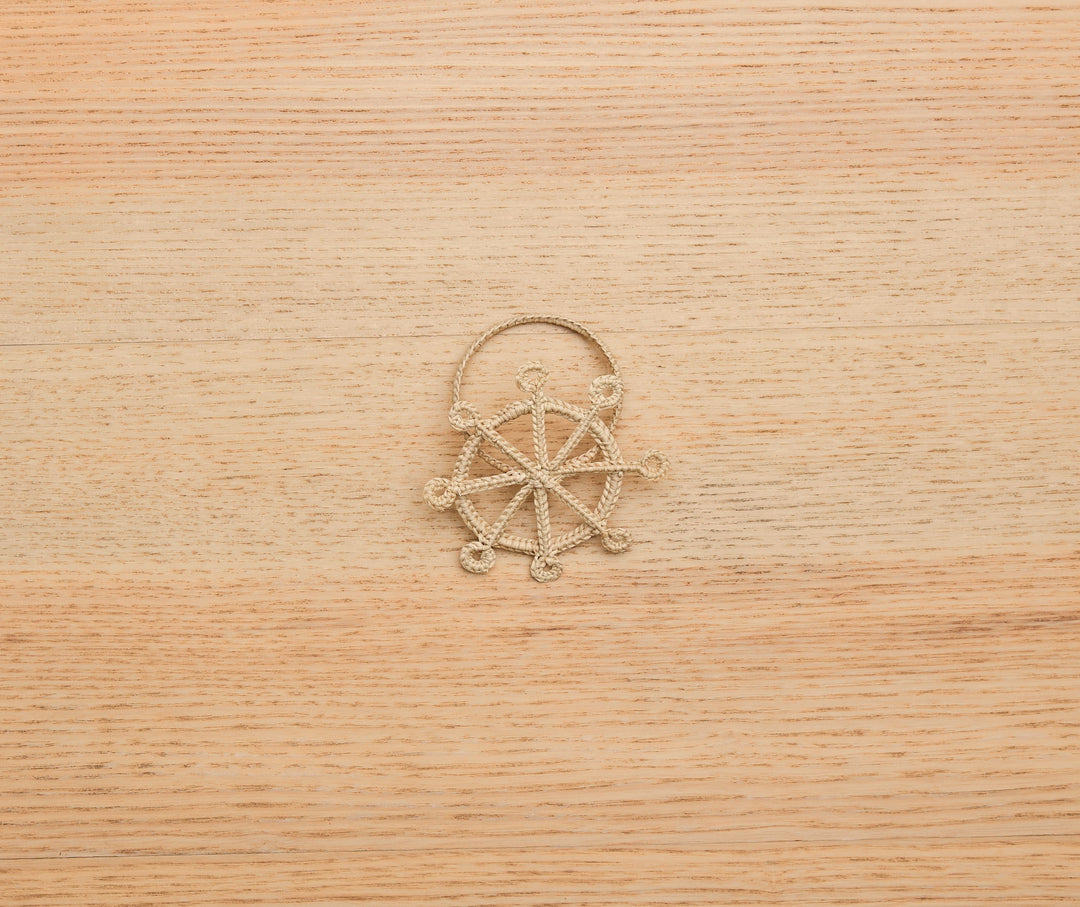 Coastal Ship Wheel Napkin Ring–Handwoven Iraca Palm