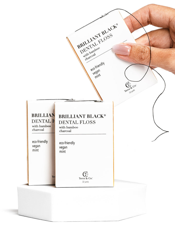 Charcoal bamboo dental floss 3-pack boxes with floss strand, Brilliant Black mint