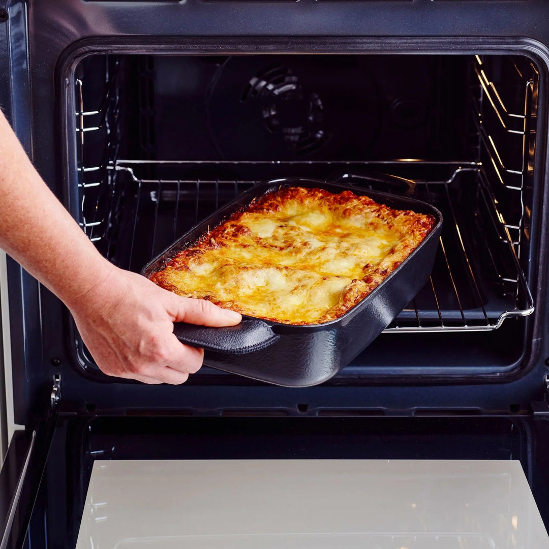 Roasting Pan, 12x8”
