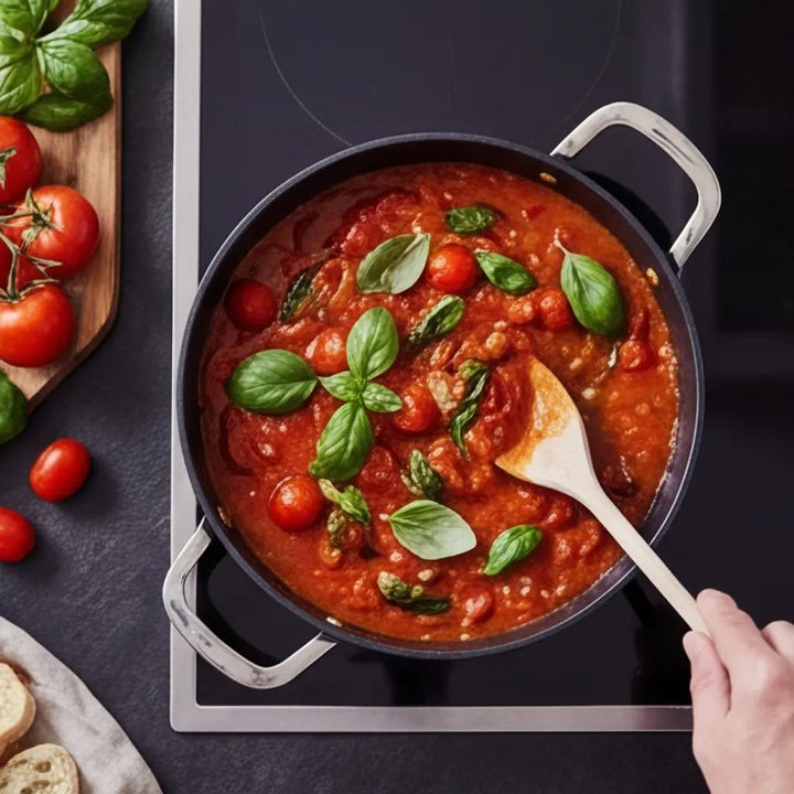Sauté Pan with Lid, 3.5-Qt