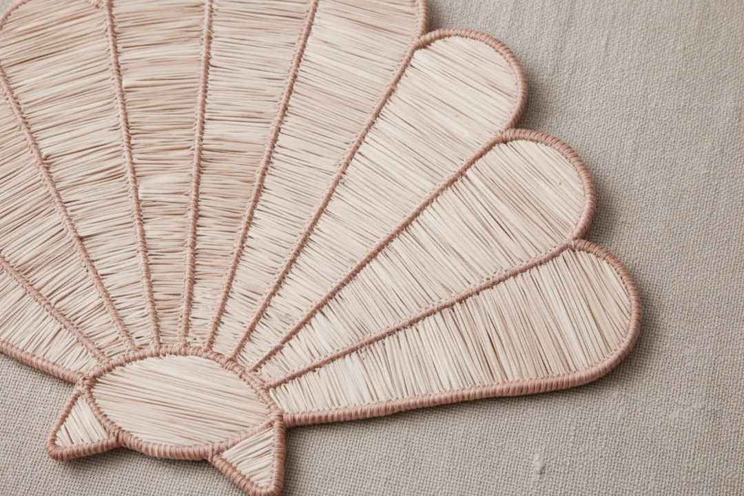 Shell Handwoven Iraca Placemat