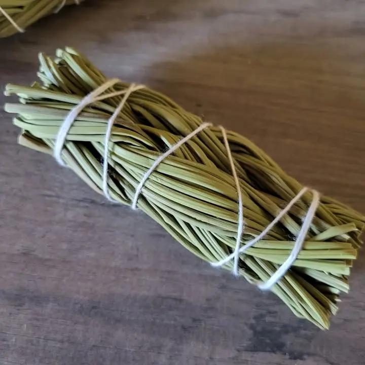 Sweetgrass braid bundle, tied green and tan straw strands, 4-inch length