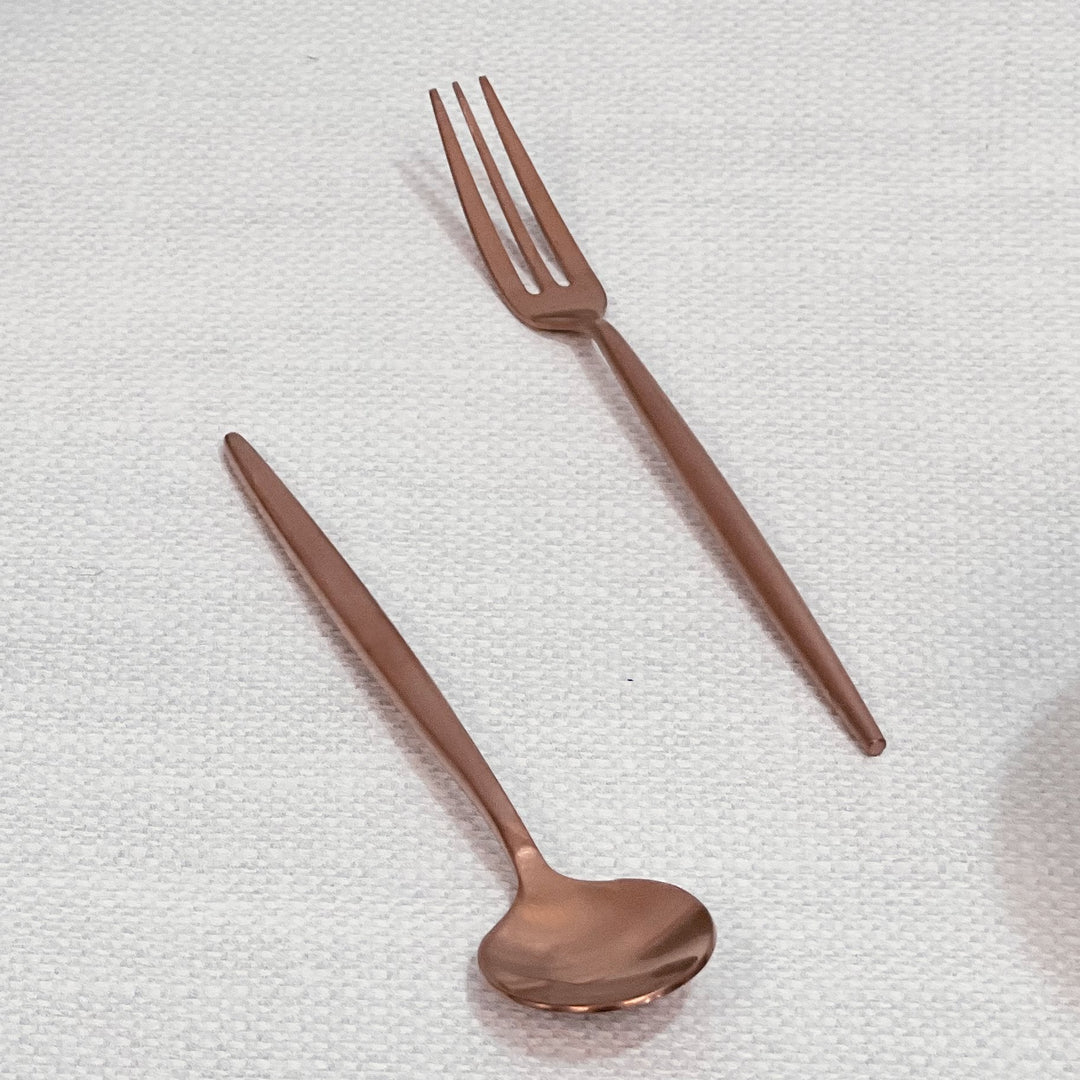 Annie Rose Gold Dessert Flatware (Set of 8)