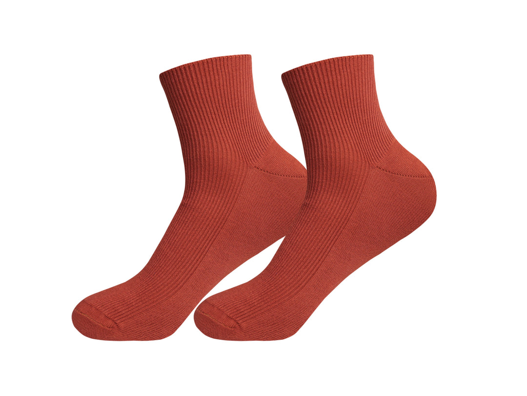 Men's organic cotton socks, terracotta red pair with ribbed texture