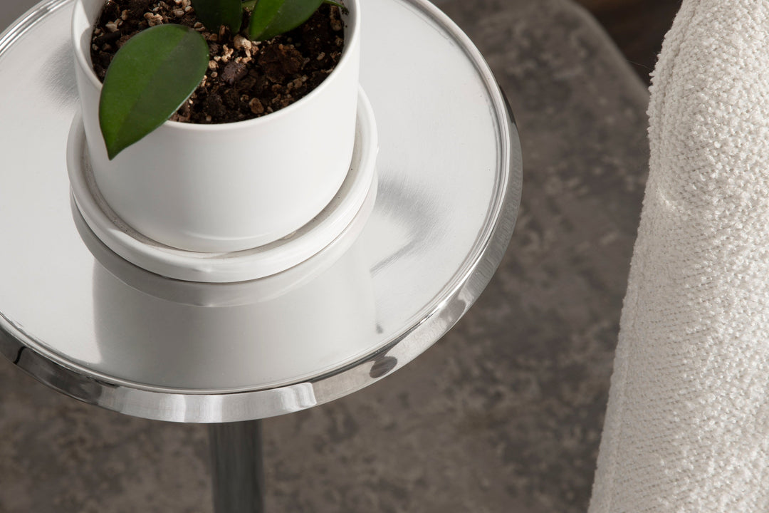 Sanzo Metal Drink Table