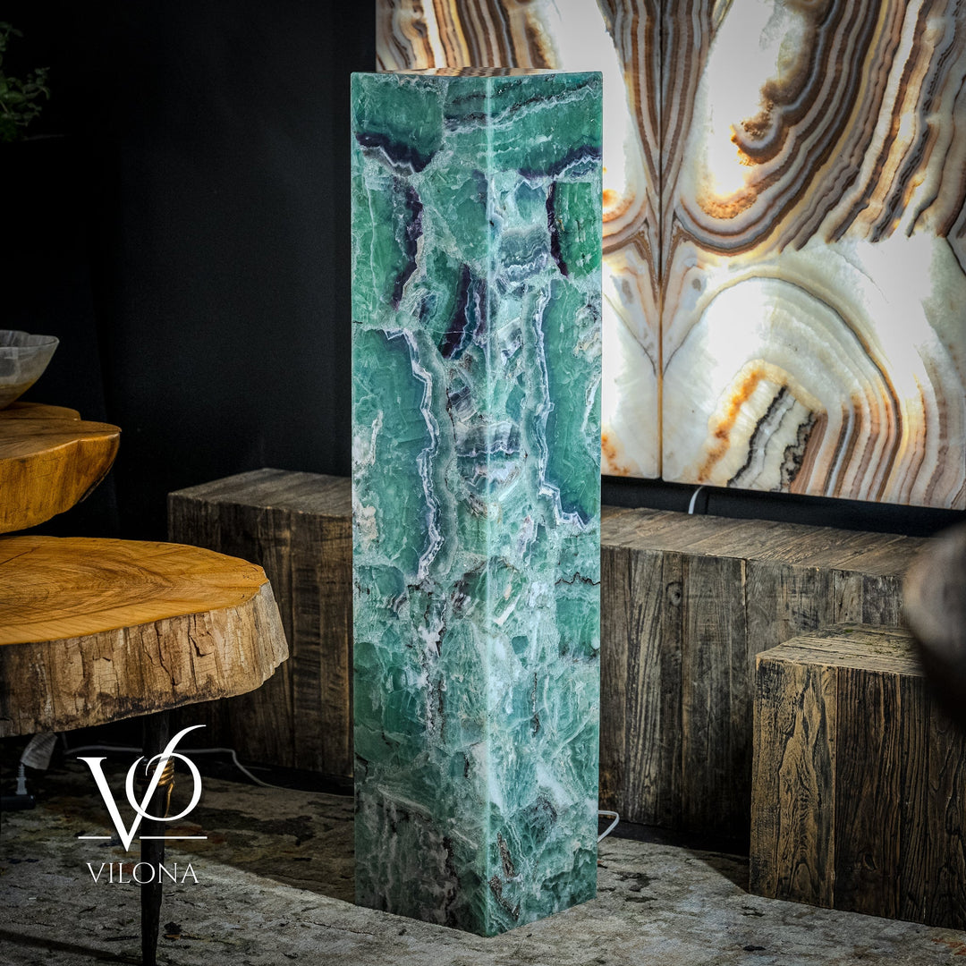 Square fluorite floor lamp front view, green translucent stone with purple-toned veins