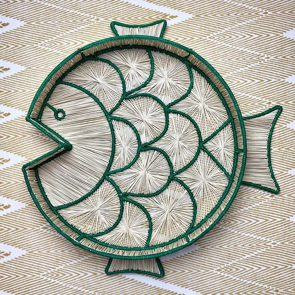 Fish Round Handwoven Decorative Iraca Tray