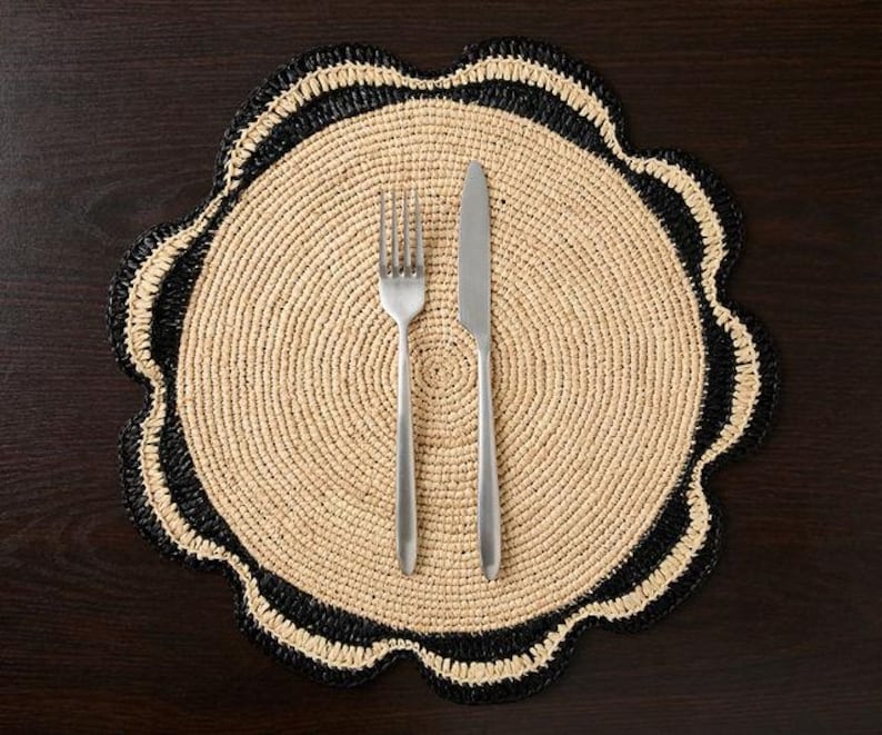 Eco-Friendly Handmade Raffia Placemat