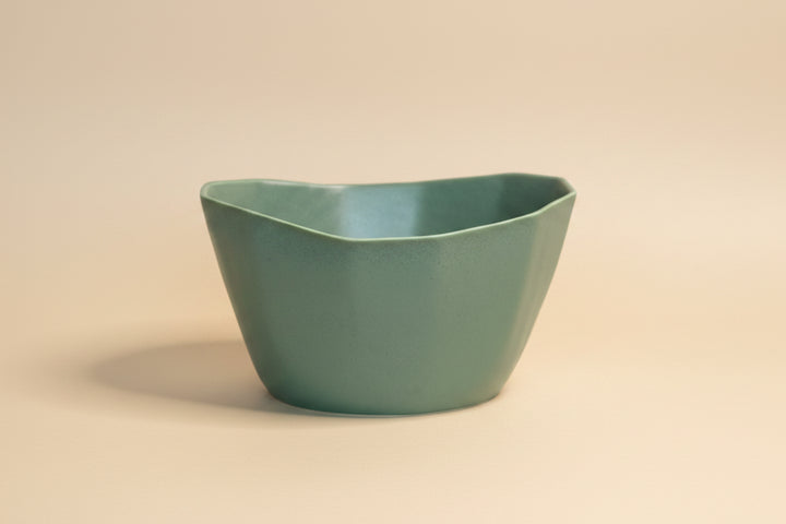 Medium Porcelain Nesting Bowl