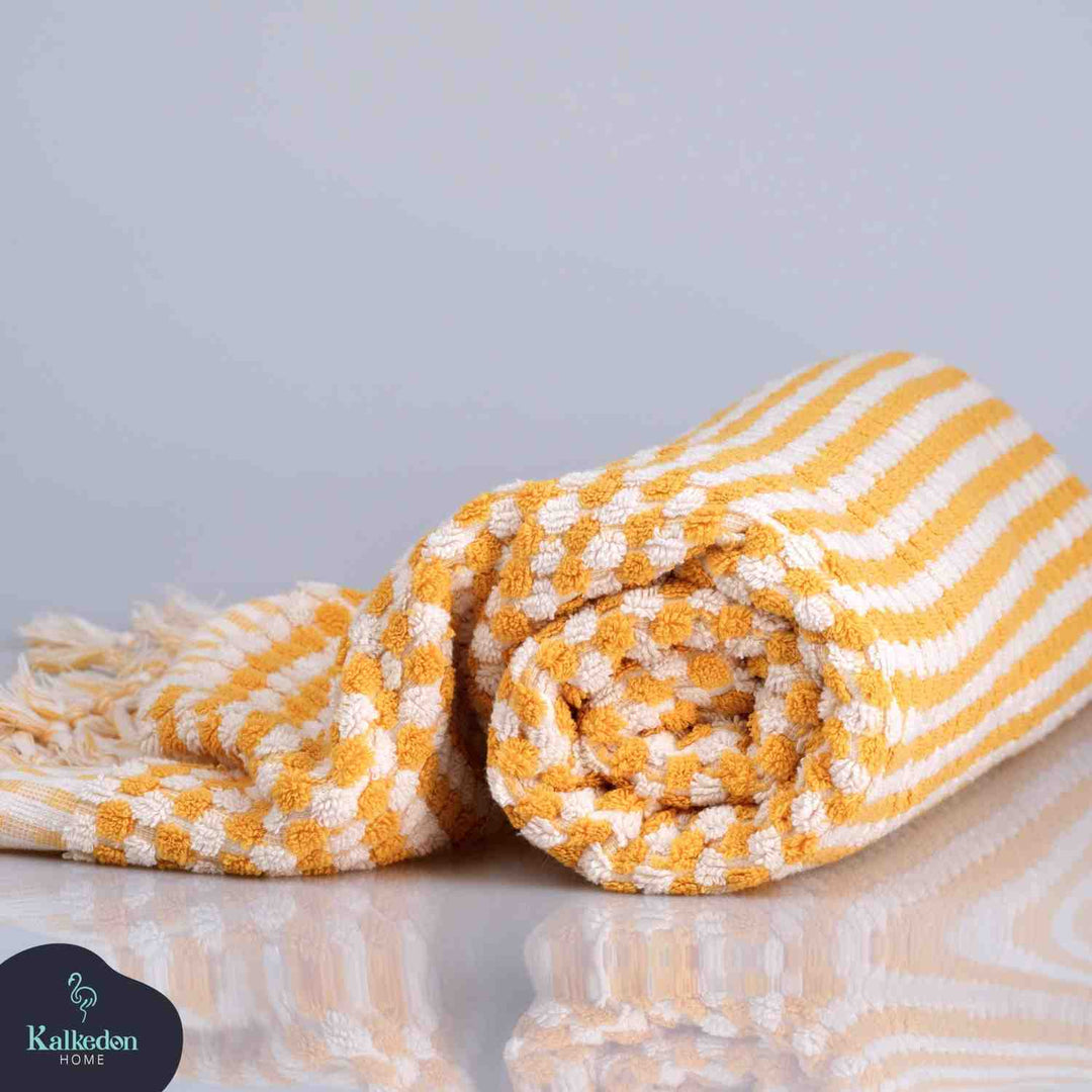 Pom Pom Bath Towel
