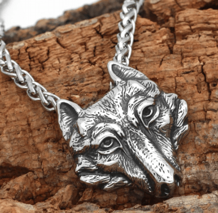 Wolf head pendant necklace with chunky silver-tone chain links, side profile charm